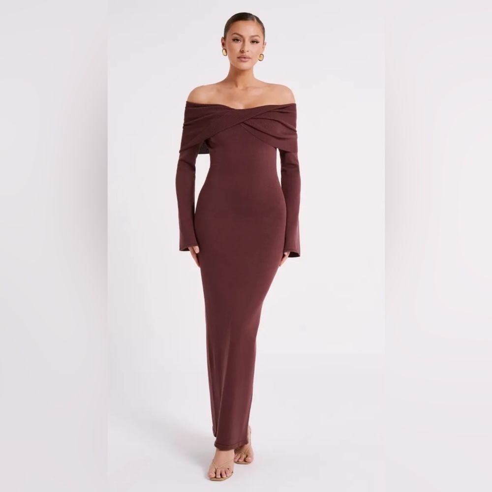 Meshki Off-Shoulder Long Sleeve knit Dress in Brown ( Kenny)